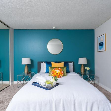 Universal Studios 8 Min Drive Two Bedroom Apartment With Free Parking Los Angeles Luaran gambar