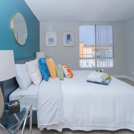 Universal Studios 8 Min Drive Two Bedroom Apartment With Free Parking Los Angeles Luaran gambar